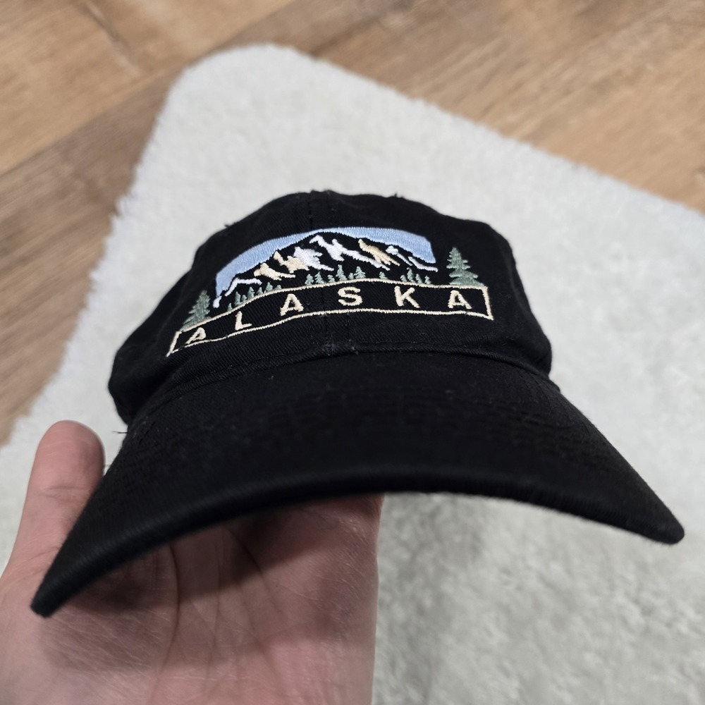 Alaska‎ Souvenir Baseball Cap Black Embroidered Mountains Snapback Hat Unisex